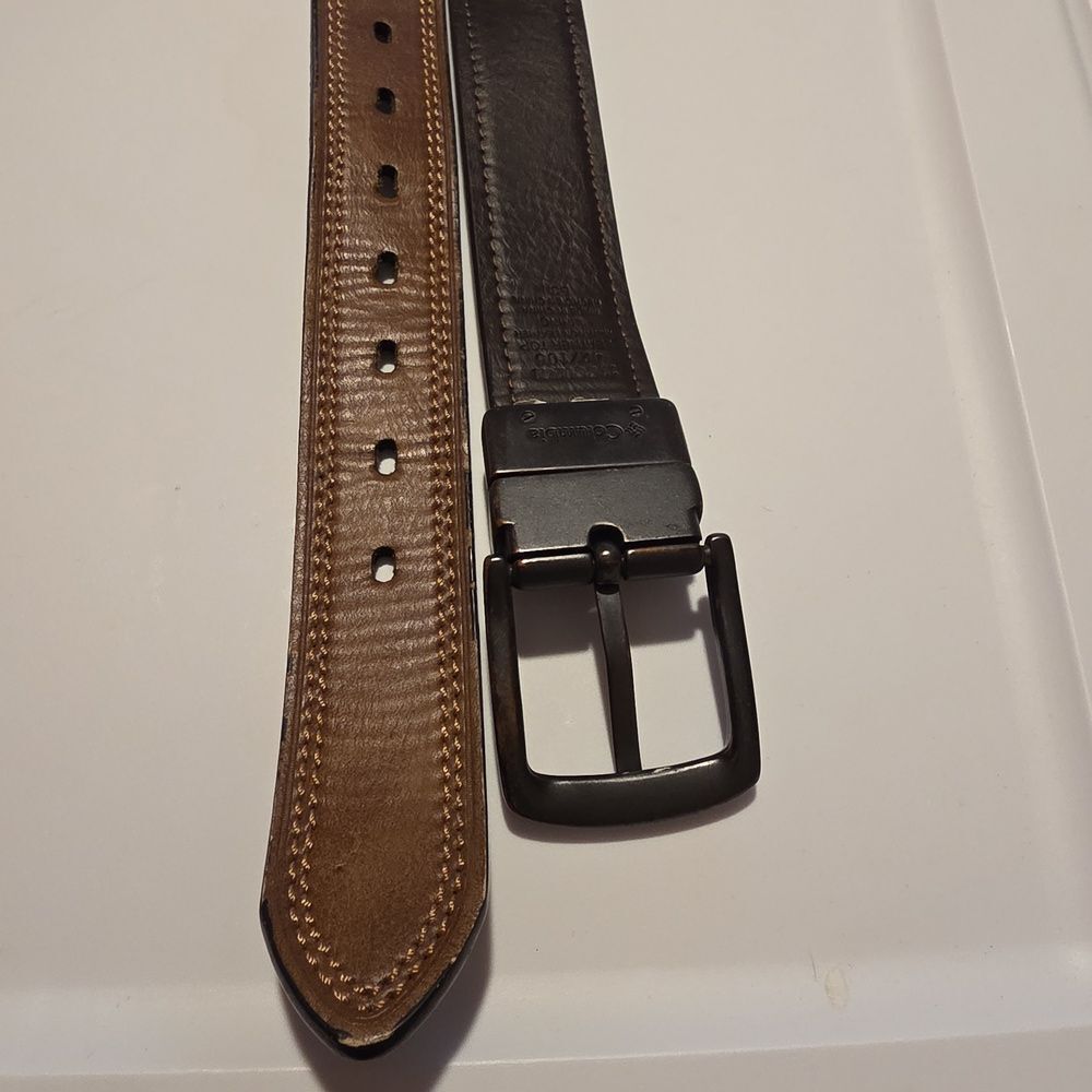 Columbia Reversible Dark Brown or Tan Leather Belt Waist 39"-42"